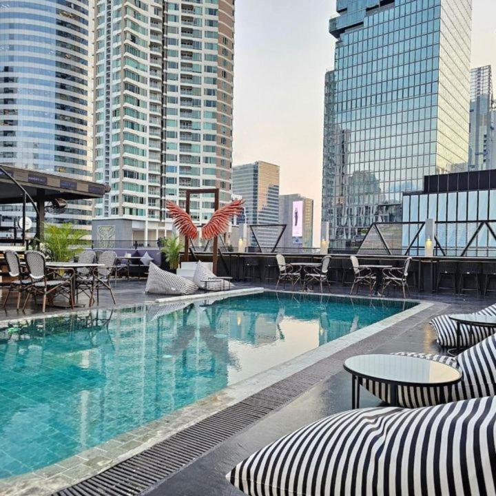 Sora Hotel Silom Bangkok Exterior foto