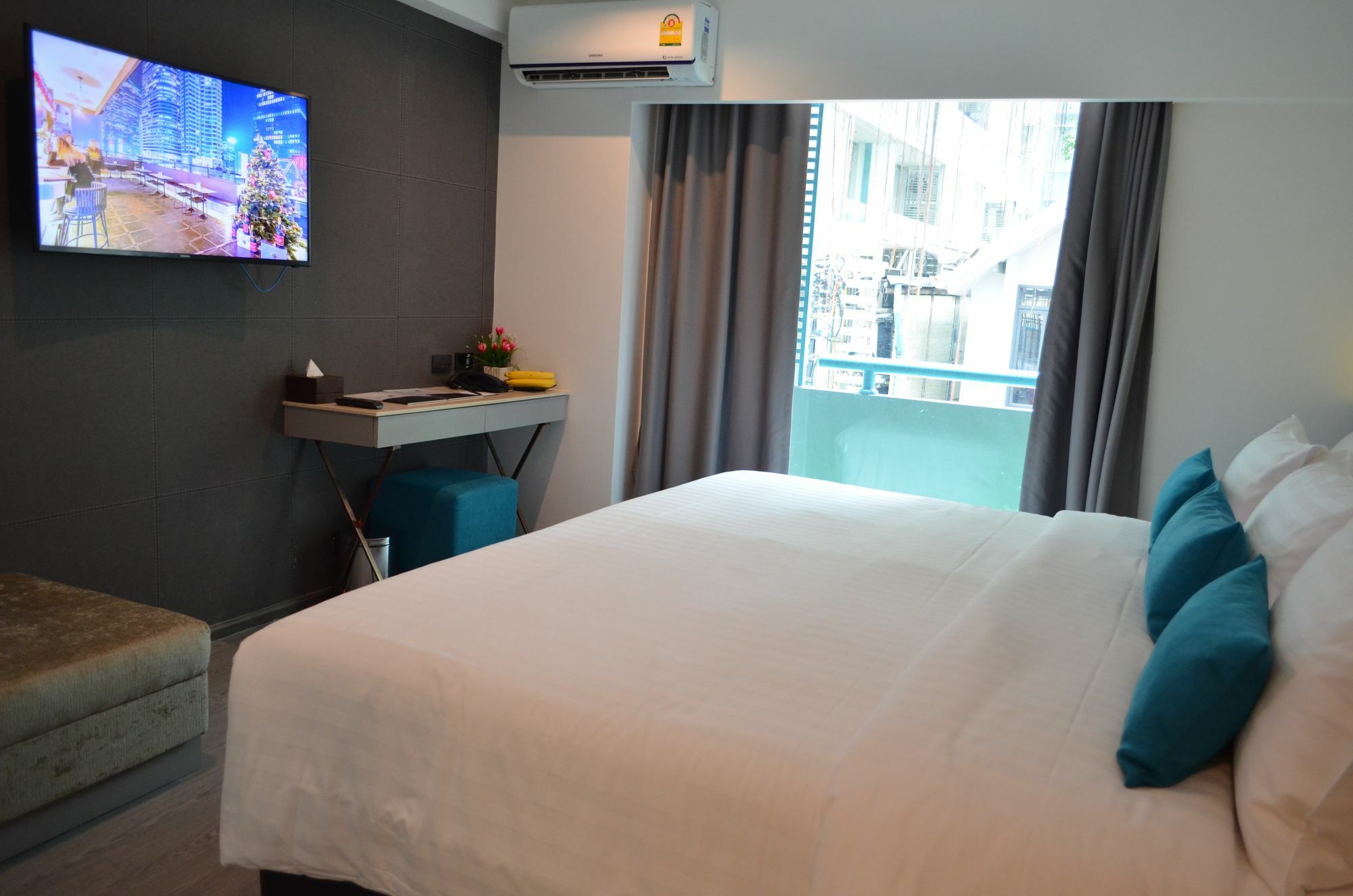 Sora Hotel Silom Bangkok Exterior foto